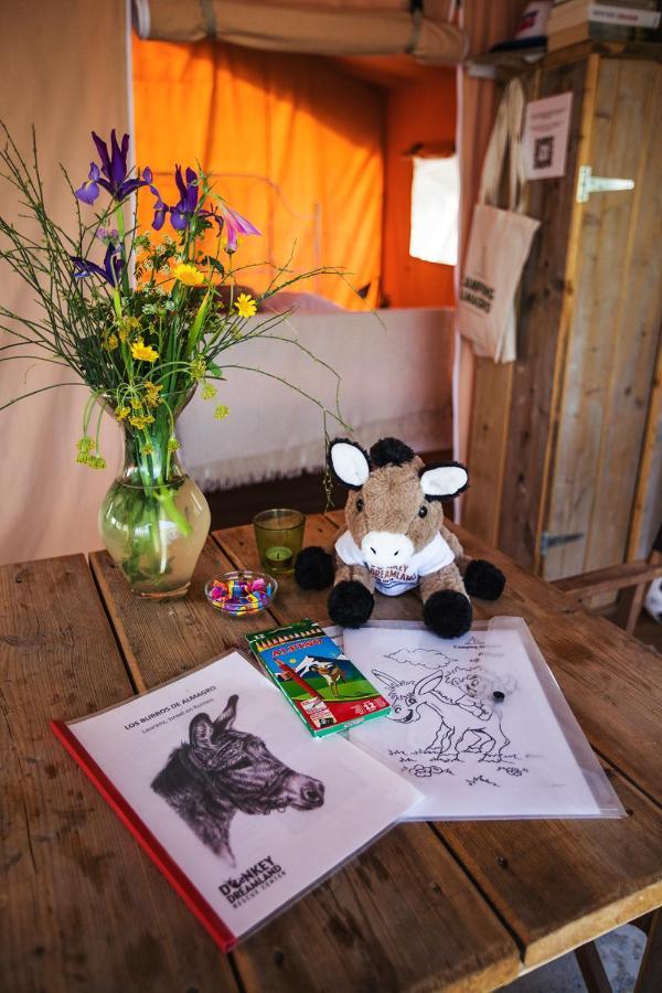 Tienda De Safari Almagro Hotell Montecorto Eksteriør bilde